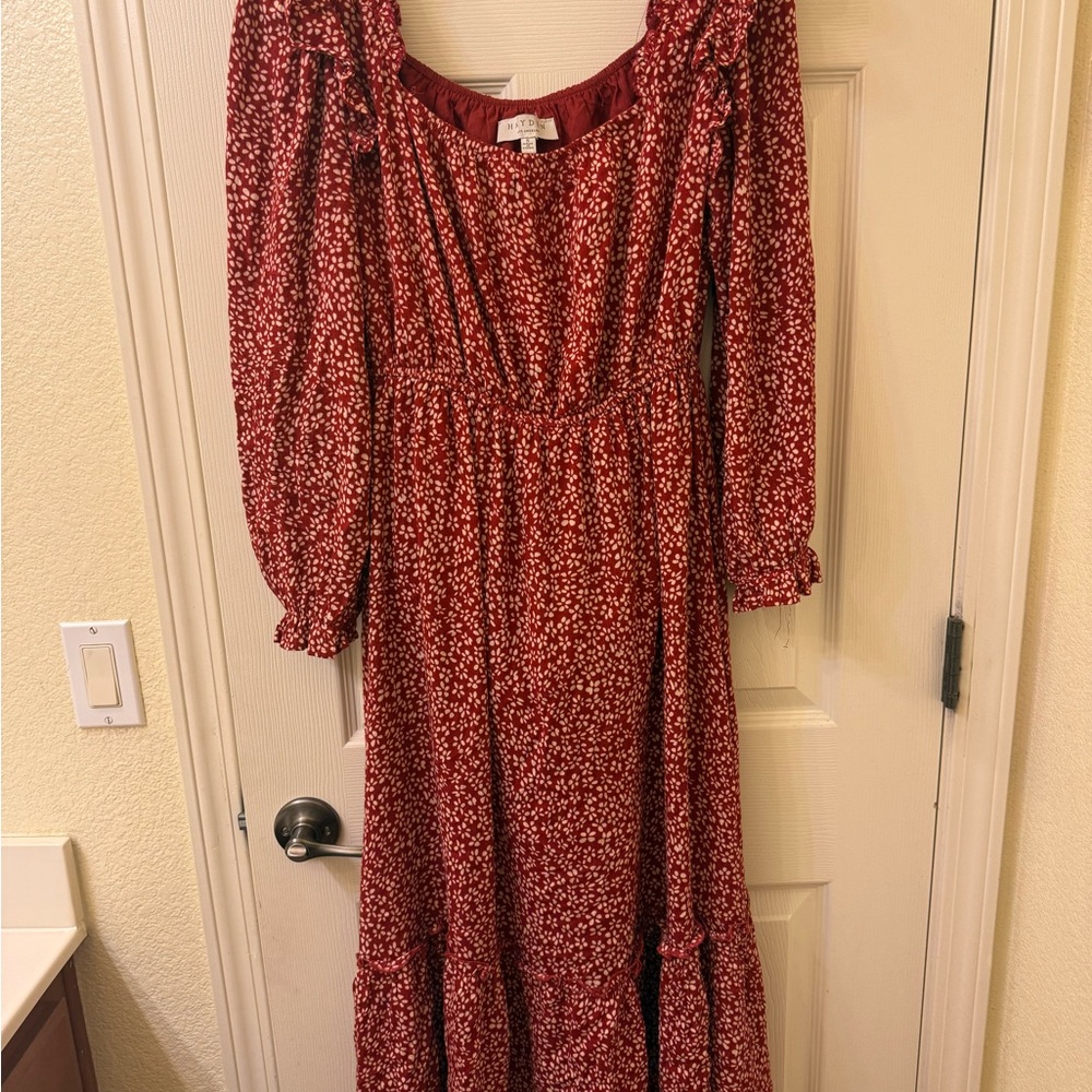 Chic Red Floral Long Sleeve Dress